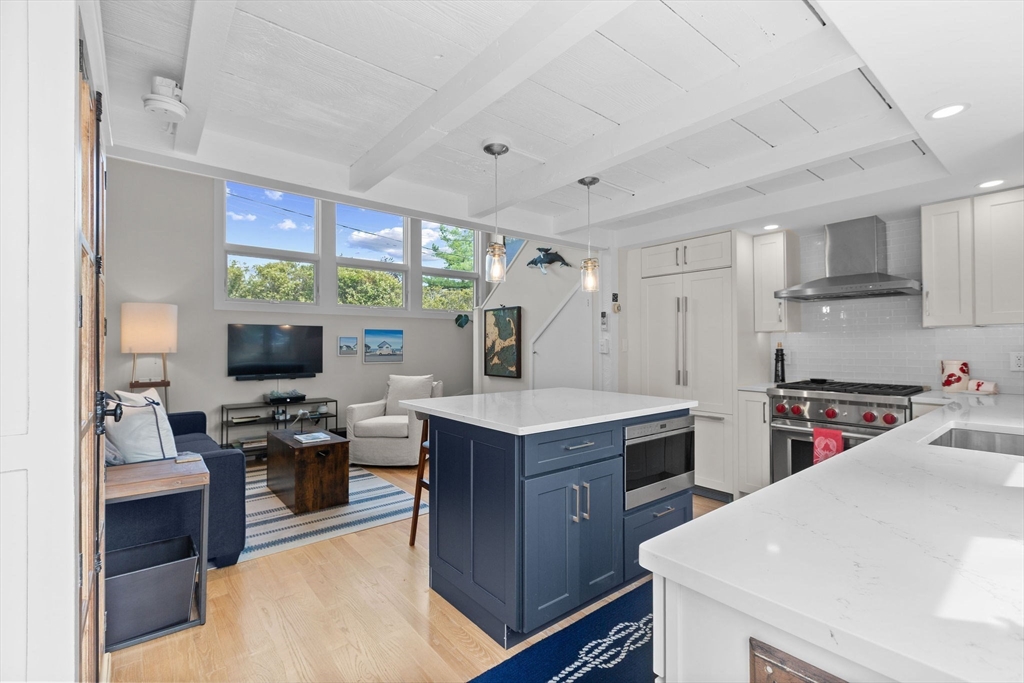 4 Railroad Avenue 2