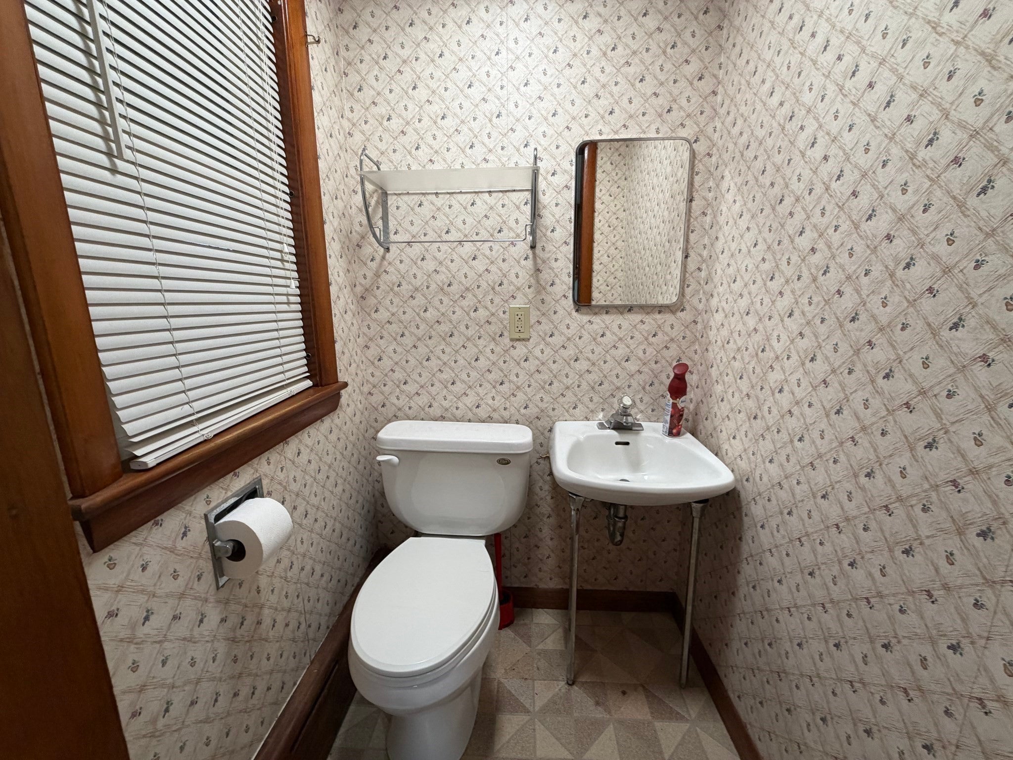 602 Bernardston Rd, Greenfield, MA Photo #13
