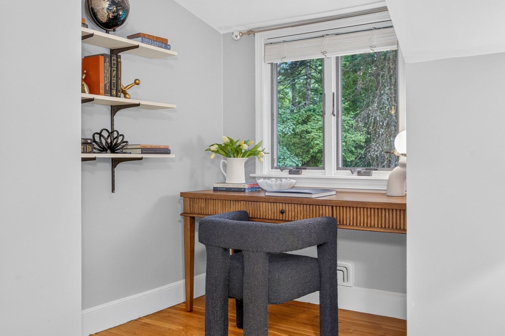 8 Buttercup Ln, Dover, MA Photo #22
