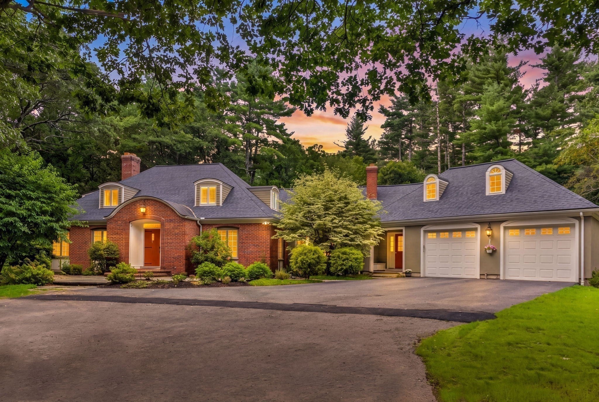 8 Buttercup Ln, Dover, MA Photo #1