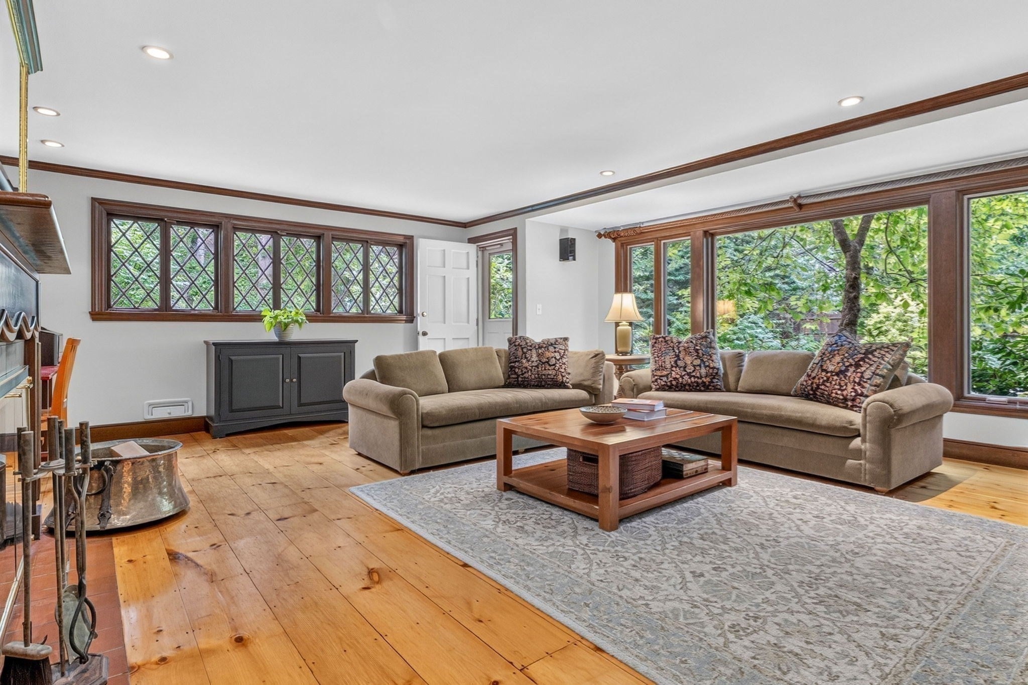 8 Buttercup Ln, Dover, MA Photo #14
