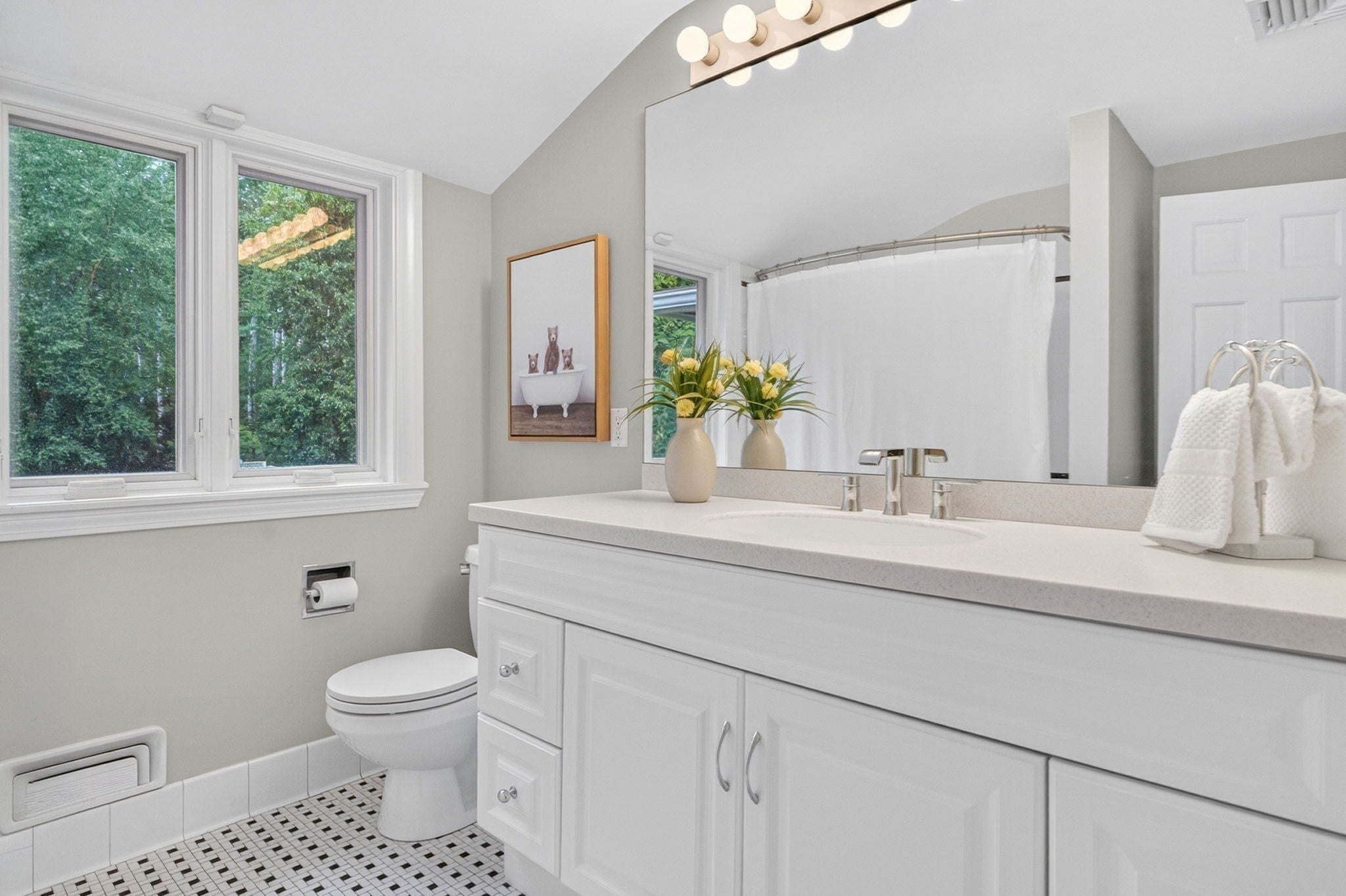 8 Buttercup Ln, Dover, MA Photo #27
