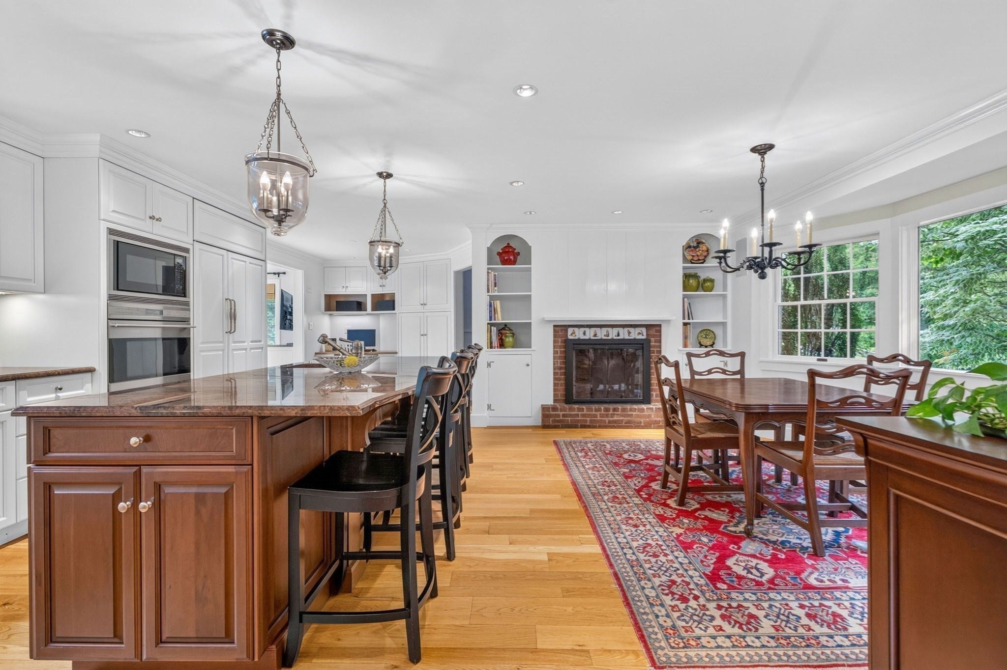 8 Buttercup Ln, Dover, MA Photo #6