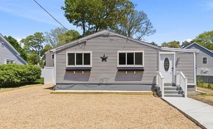64 Rosepoint Ave