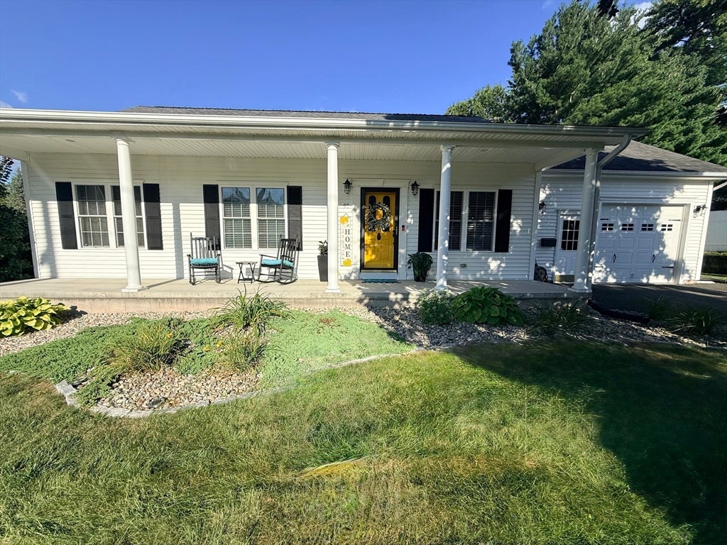 91 Royal St, Chicopee, MA Photo #1