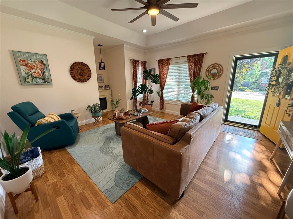 91 Royal St, Chicopee, MA Photo #3