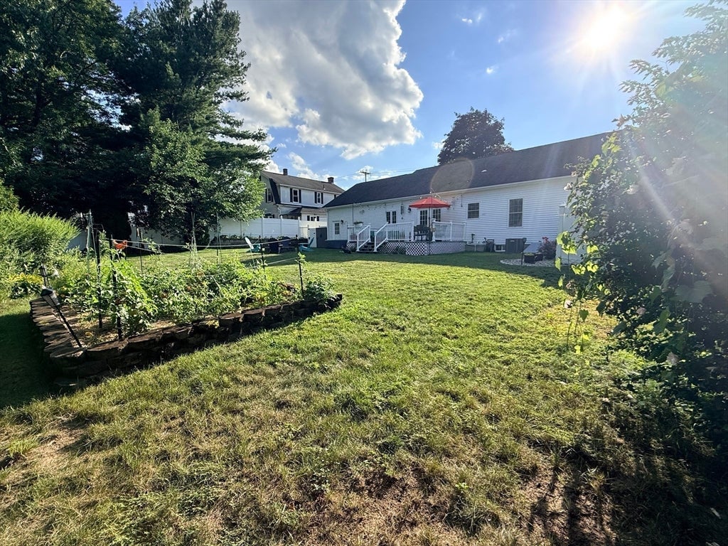 91 Royal St, Chicopee, MA Photo #12
