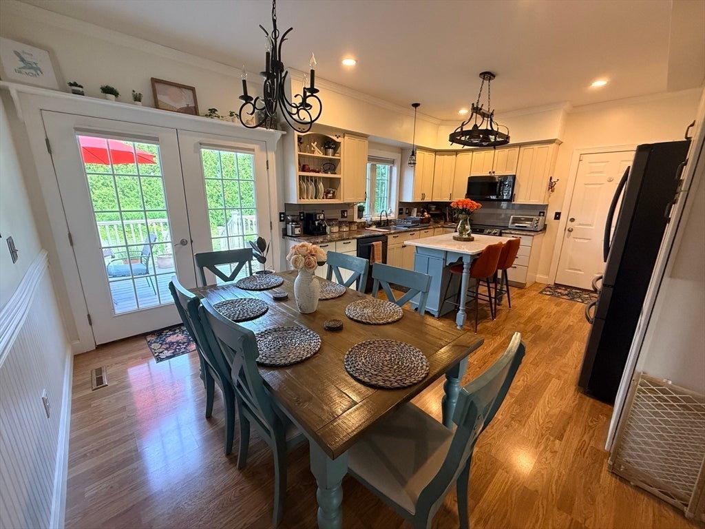 91 Royal St, Chicopee, MA Photo #4