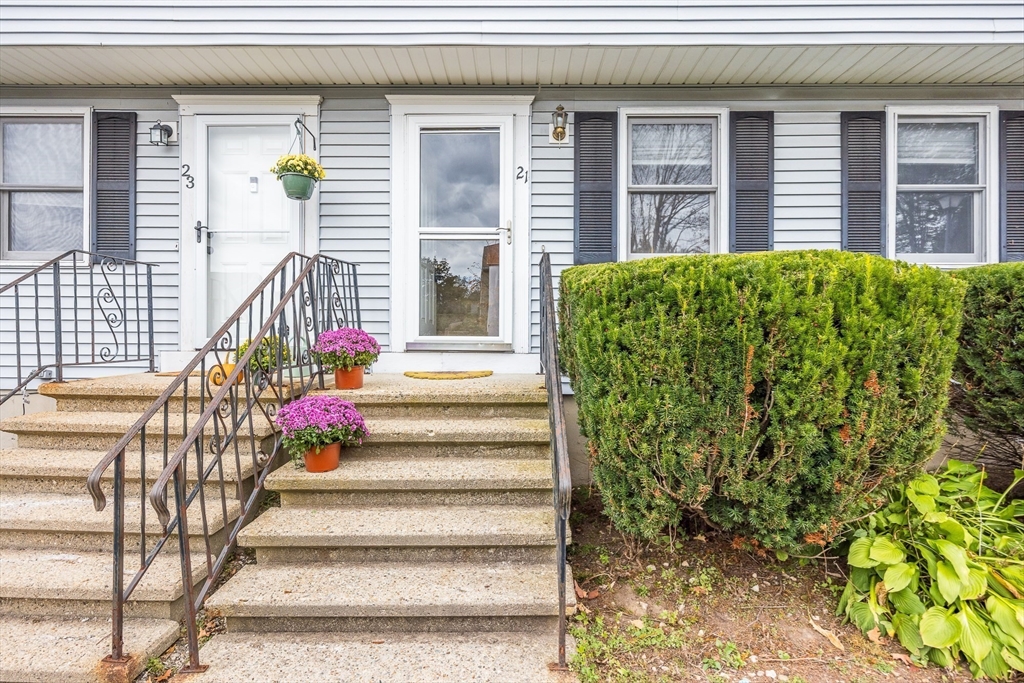 21 Twin Brooks Circle U21