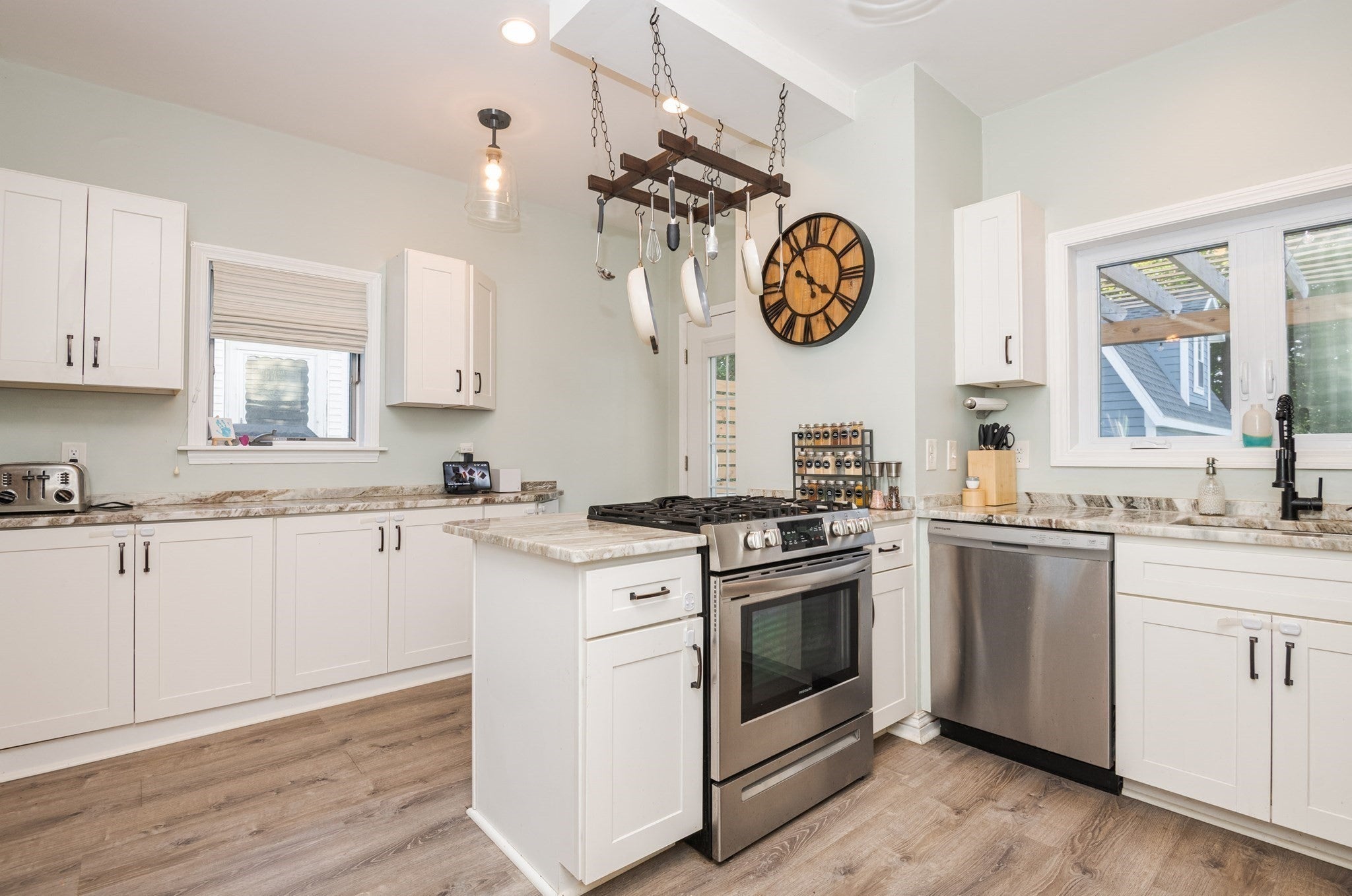 5 Sturtevant St, Beverly, MA, 5 Sturtevant St, Beverly, MA Photo #10