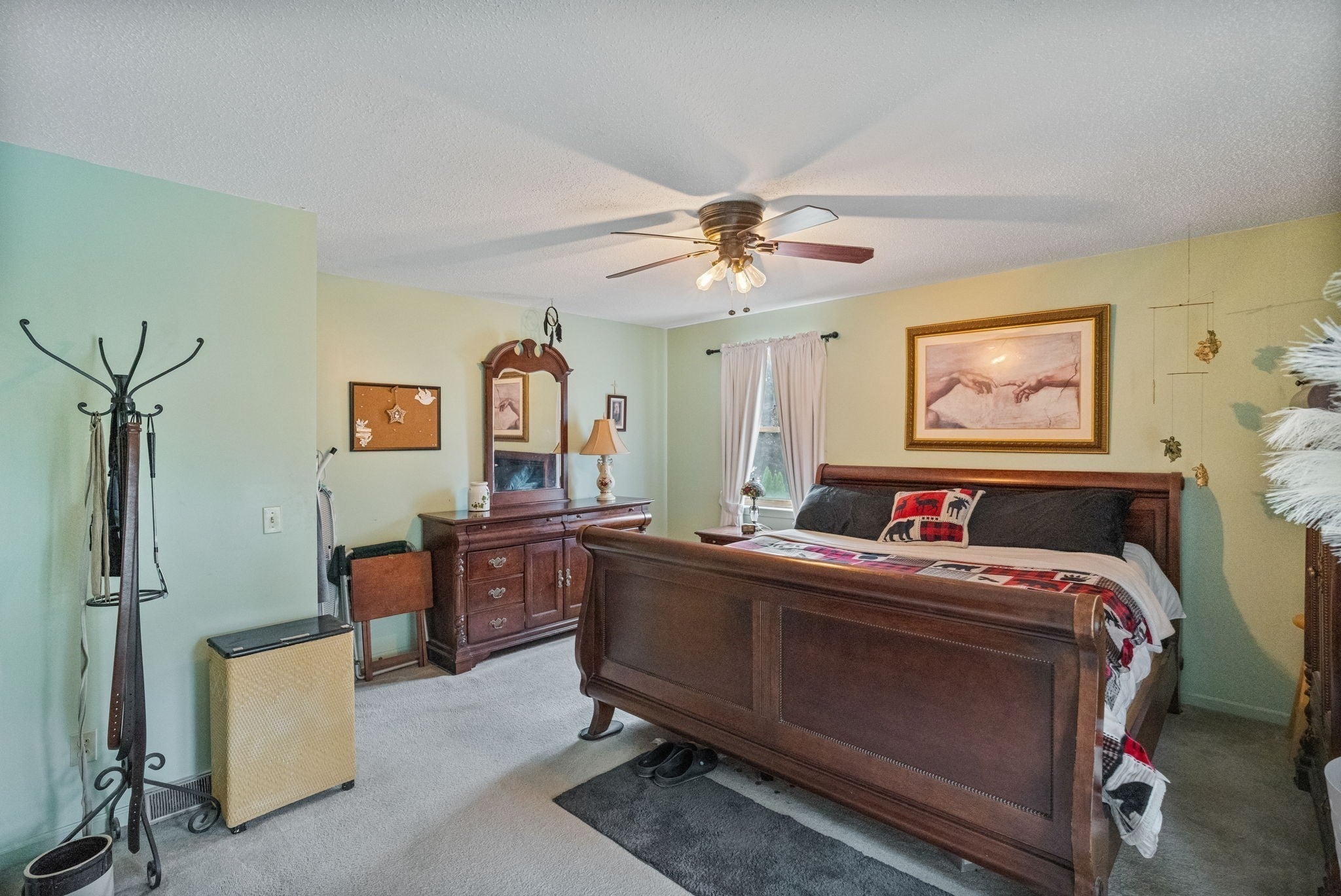 8 Oriole Dr, Agawam, MA Photo #17