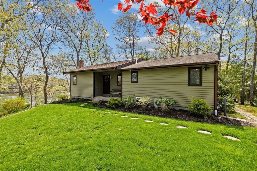 10 Quamhassett Road