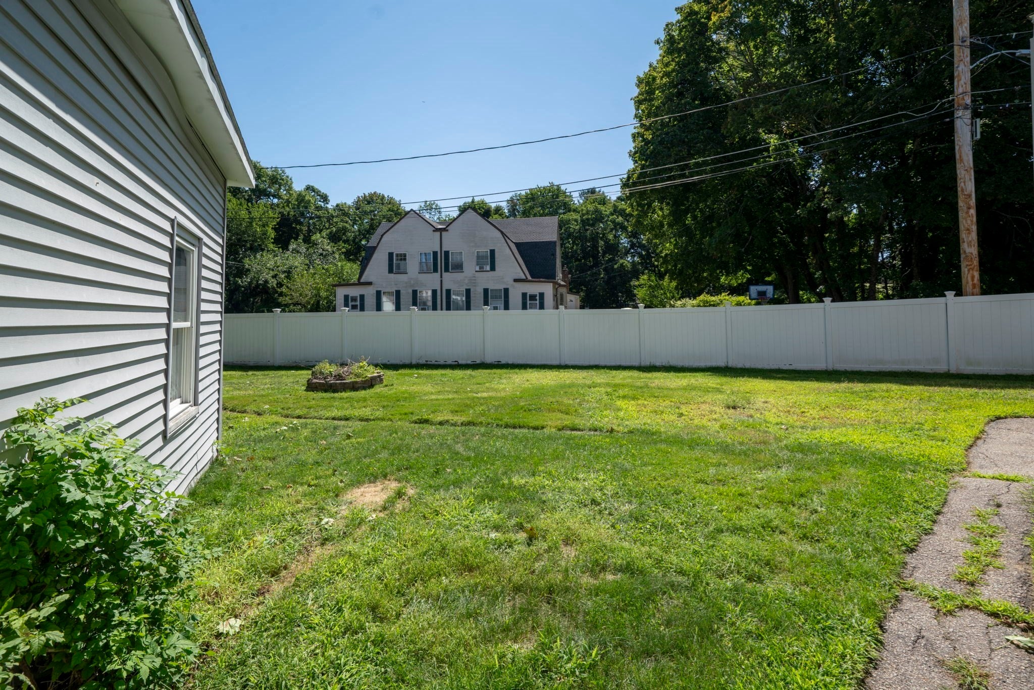 121 Oakland St, Mansfield, MA Photo #32