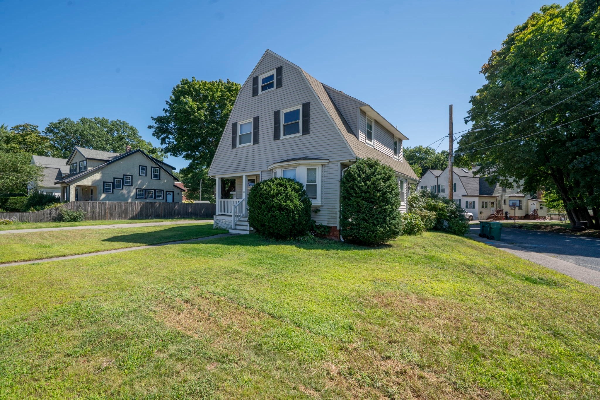 121 Oakland St, Mansfield, MA Photo #1