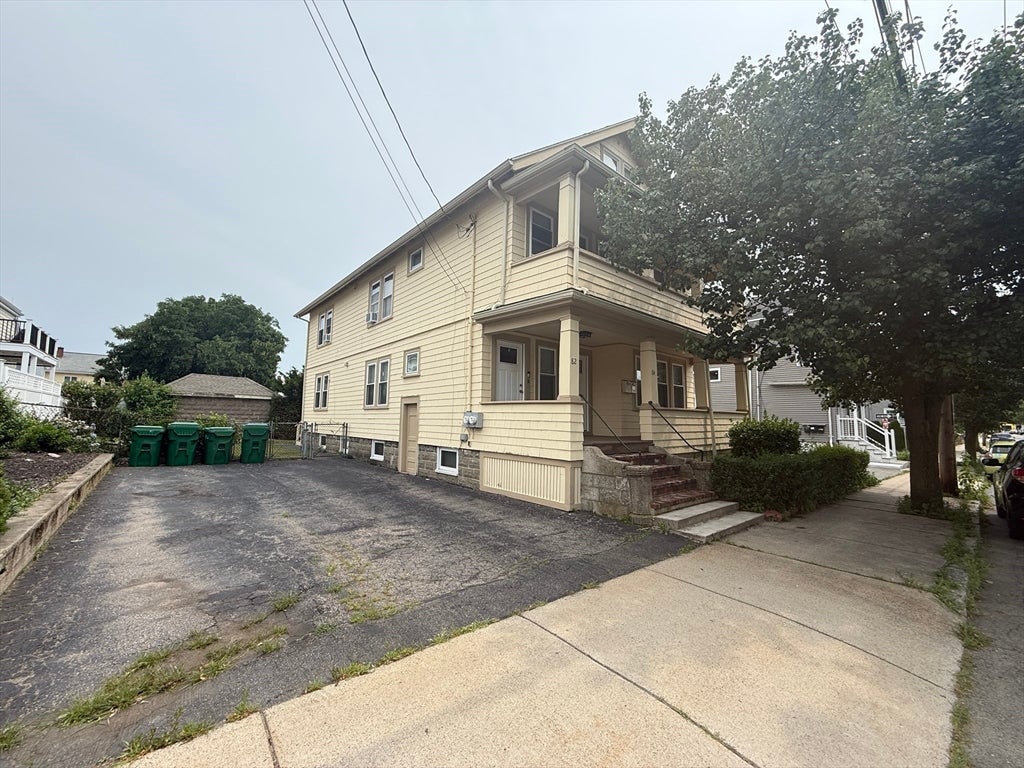 Click for 84 Lawrence St #1, Medford, MA slideshow Click for 84 Lawrence St #1, Medford, MA slideshow