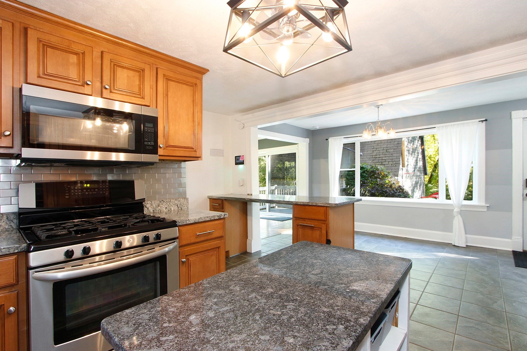 427 Bedford Street, Lakeville, MA Photo #9