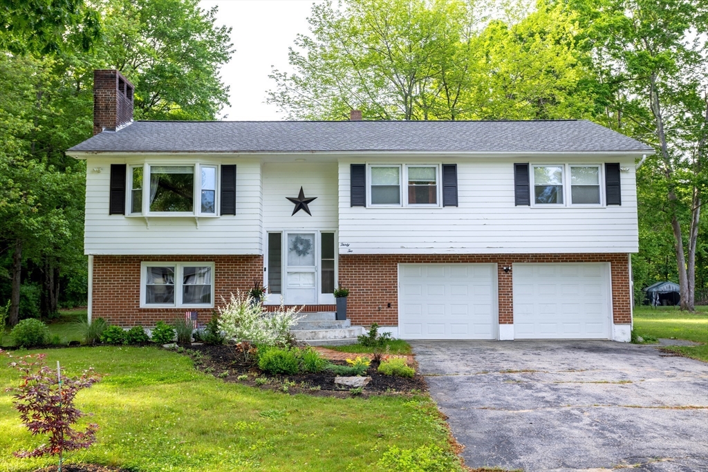 32 Alvirne Dr