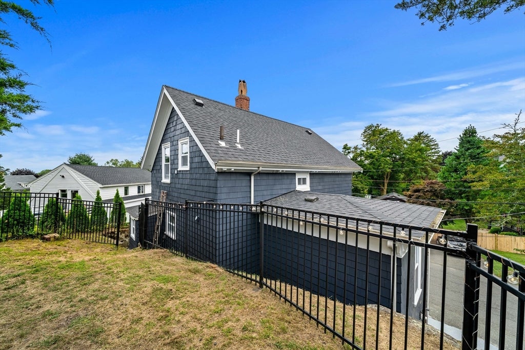 53 Sewall St, Marblehead, MA Photo #24