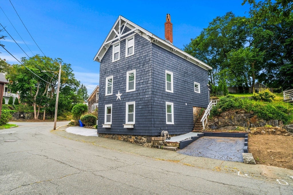 53 Sewall St, Marblehead, MA Photo #25