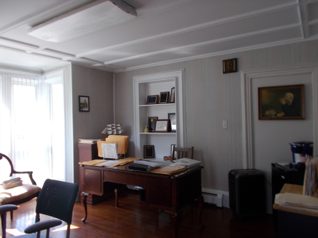 434 Main St