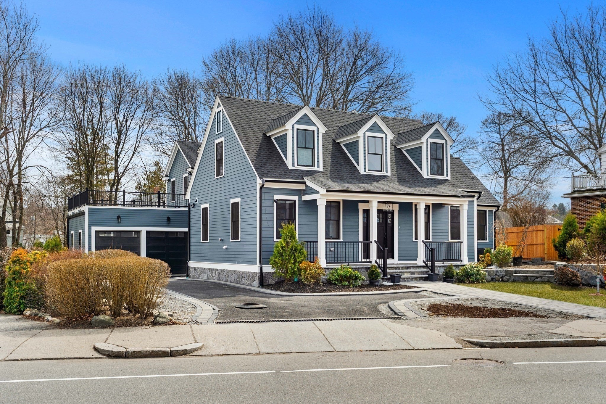 462 Waltham Street