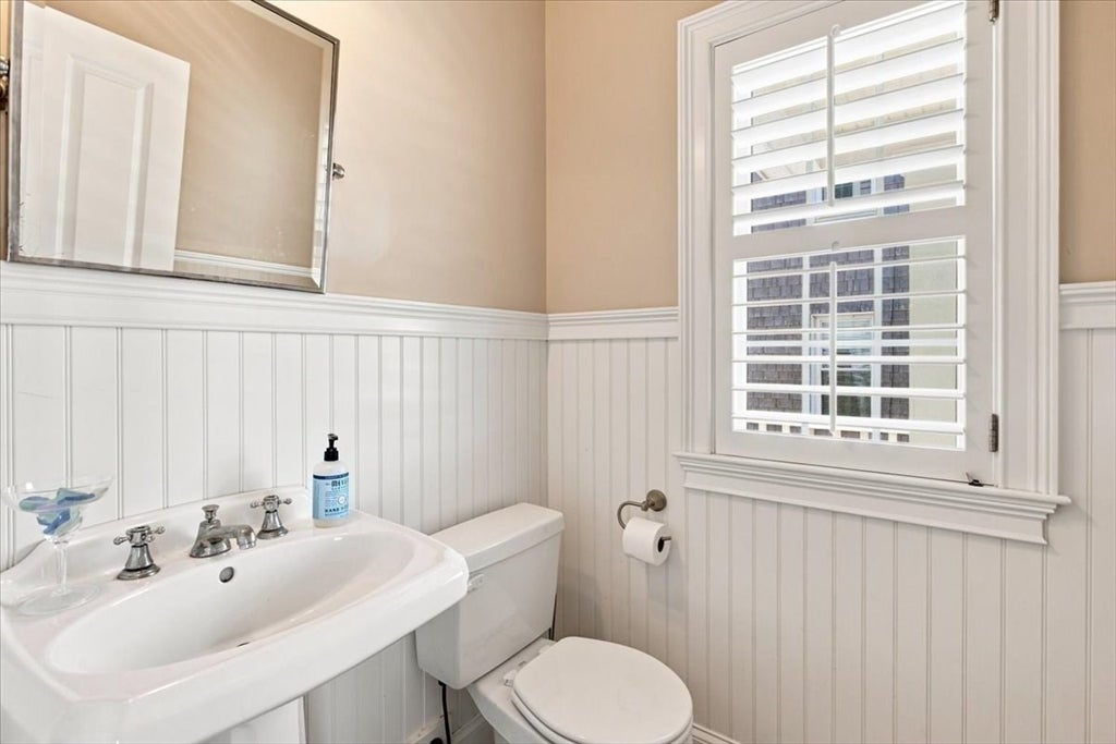 2 Cliff Rd S, Scituate, MA Photo #18