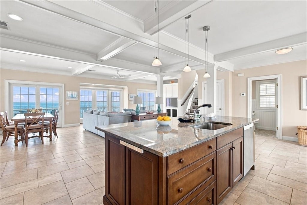 2 Cliff Rd S, Scituate, MA Photo #11