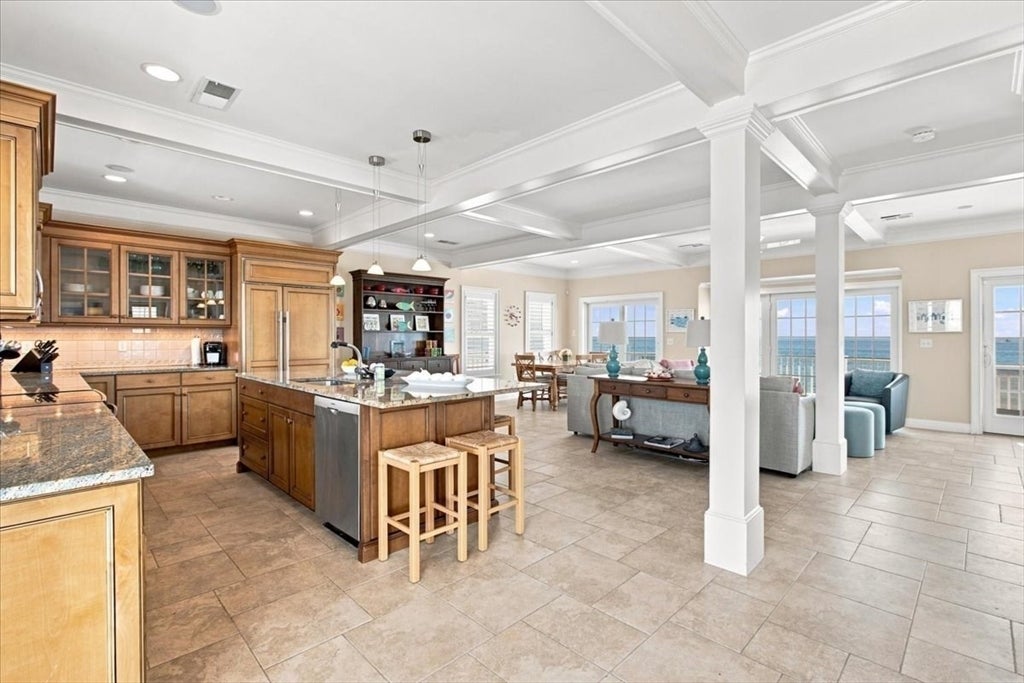 2 Cliff Rd S, Scituate, MA Photo #10