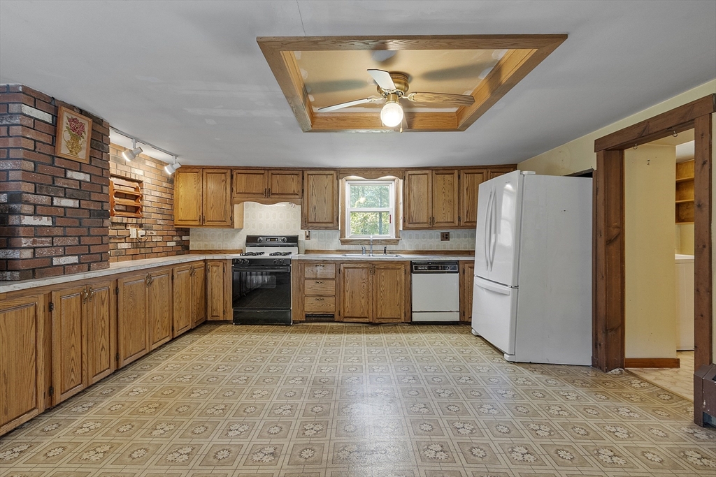 705 Richardson Road
