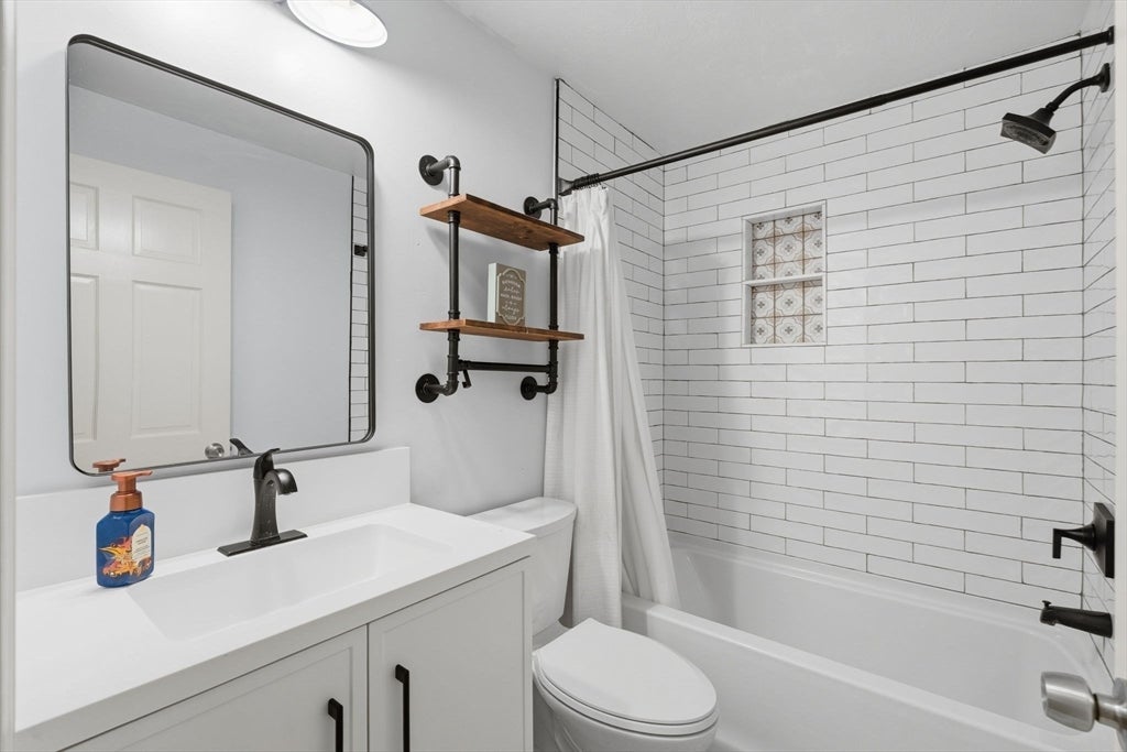74 North Street, Bellingham, MA, 74 North Street, Bellingham, MA Photo #26