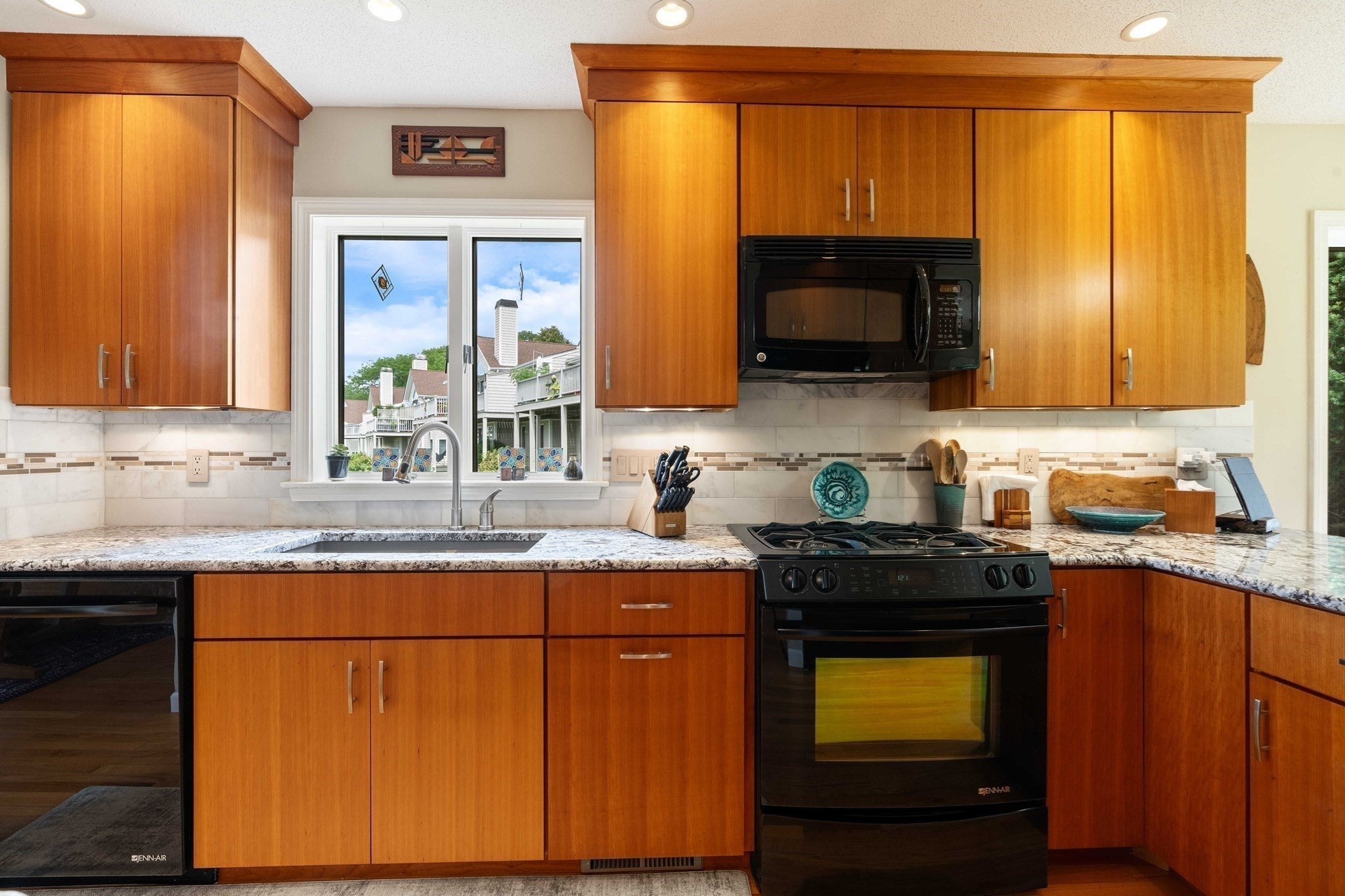 138 Windward Ln 138