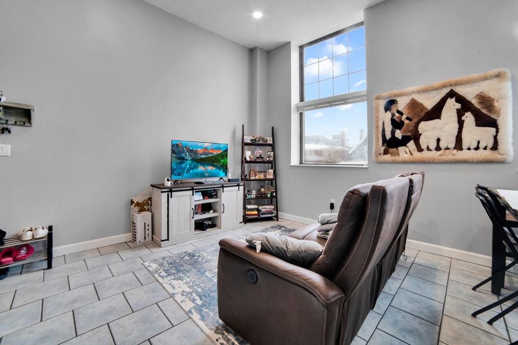 15 Ocean Ave 101
