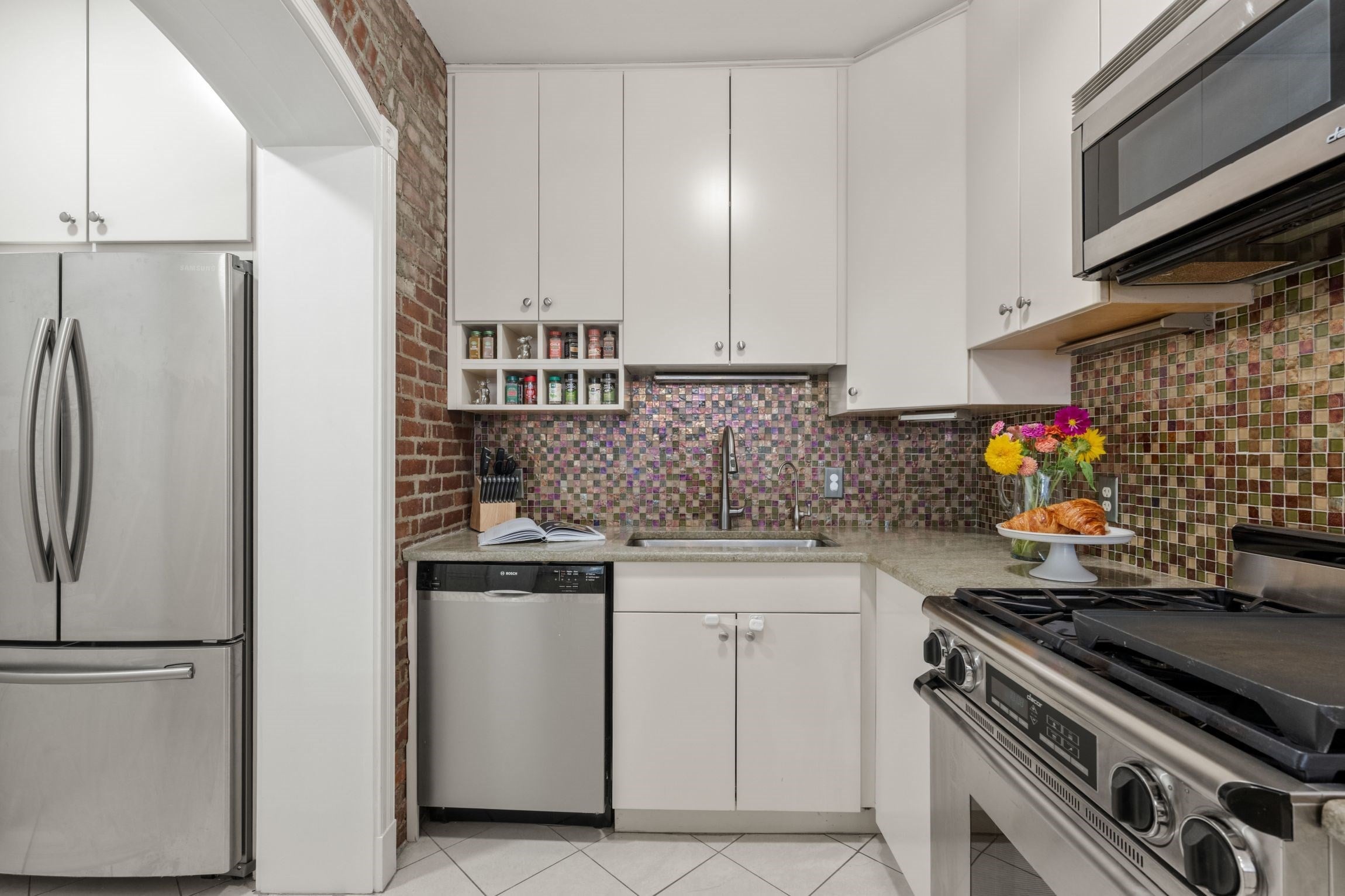 41 Pinckney Street #1, Boston, MA Photo #10