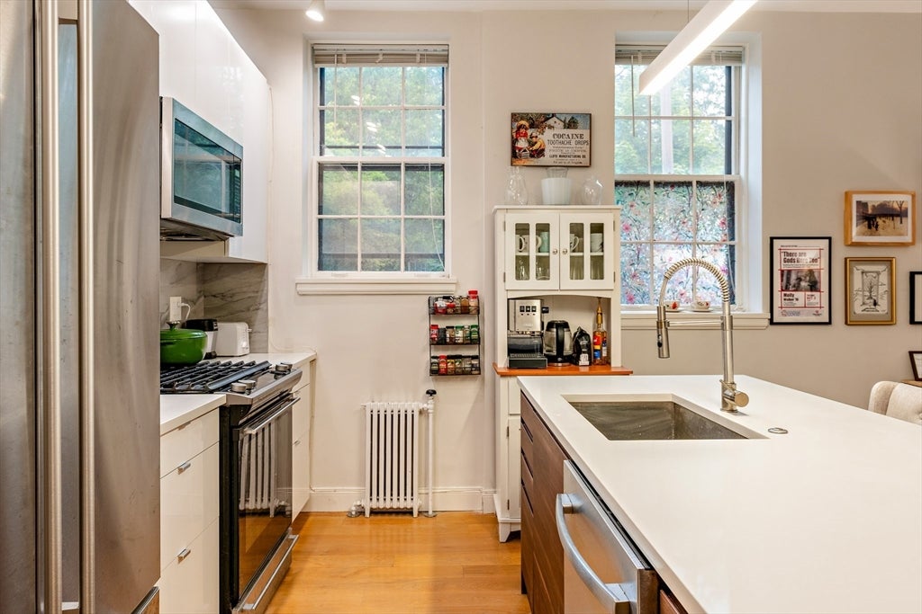 4 Kilsyth Terrace 14, Boston MA 02135