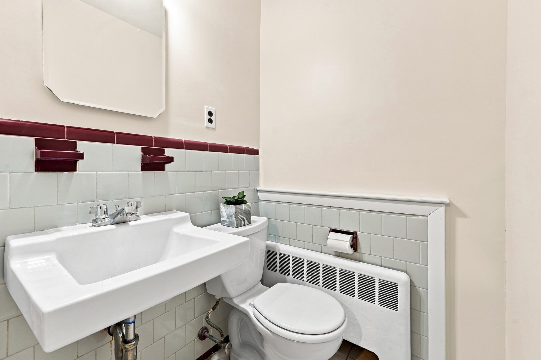 438 Waltham St, Lexington, MA Photo #24