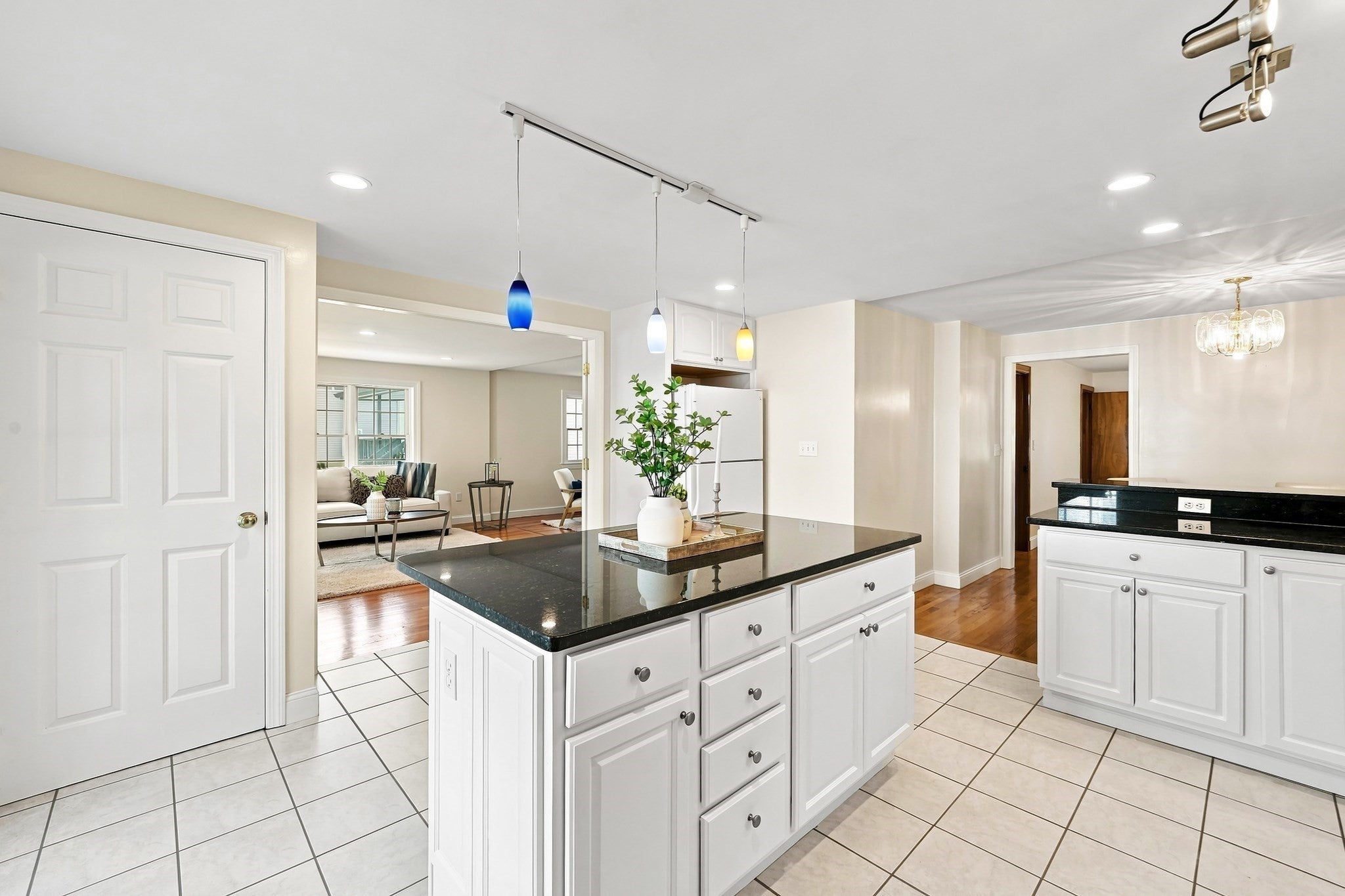 438 Waltham St, Lexington, MA Photo #13