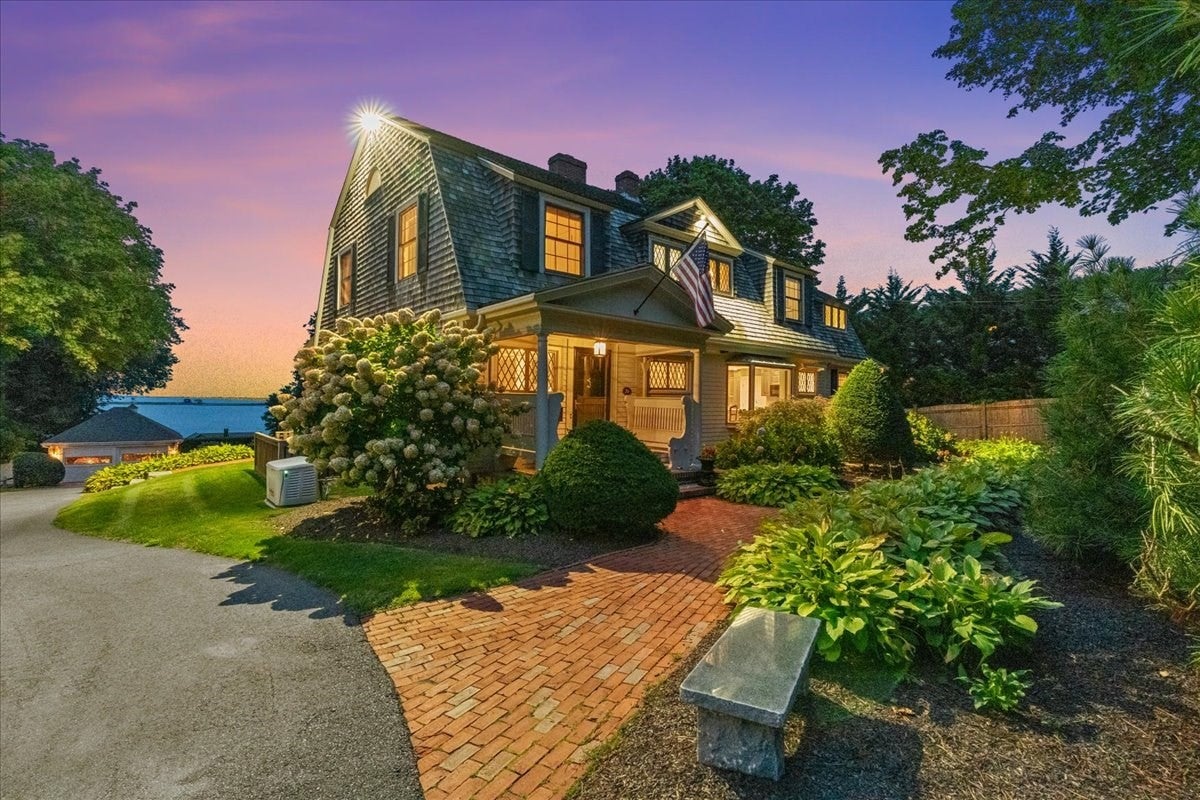 Photo: 26 Warren Ave, Plymouth, MA