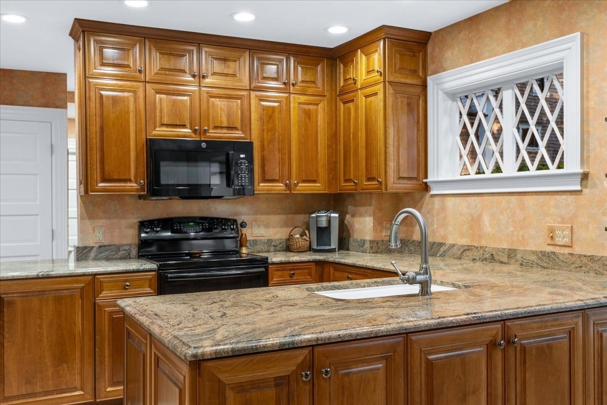 26 Warren Ave, Plymouth, MA, 26 Warren Ave, Plymouth, MA Photo #20