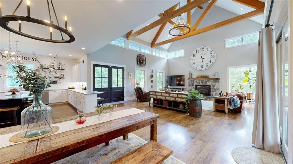 5 Gold Crest Drive