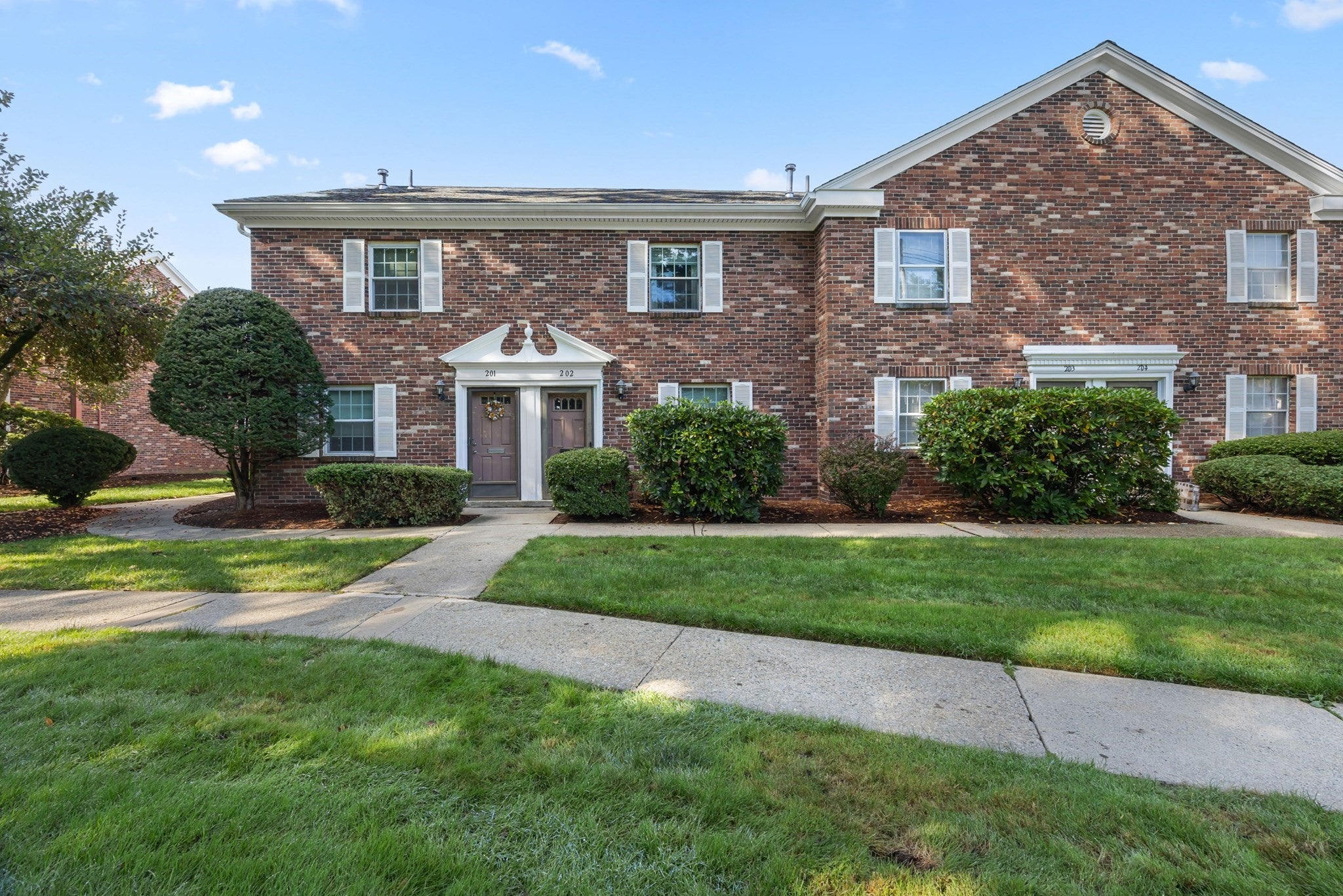Photo of 202 Windsor Drive, Framingham, MA