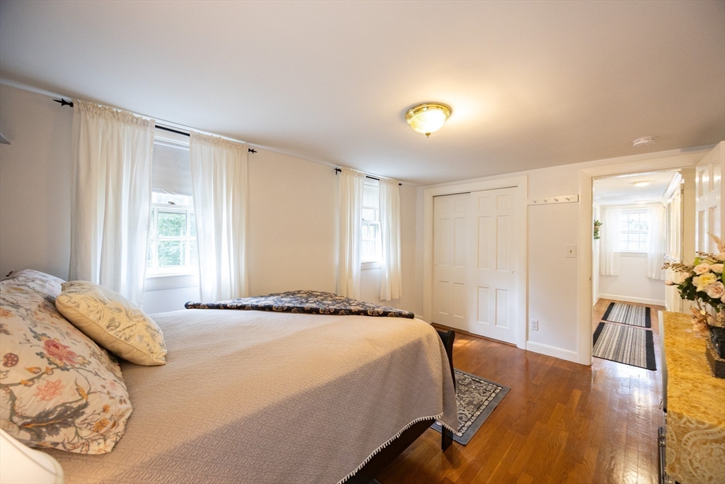 Dighton, Massachusetts 02715, United States, 3 Bedrooms Bedrooms, ,2 BathroomsBathrooms,Residential,Active,219778