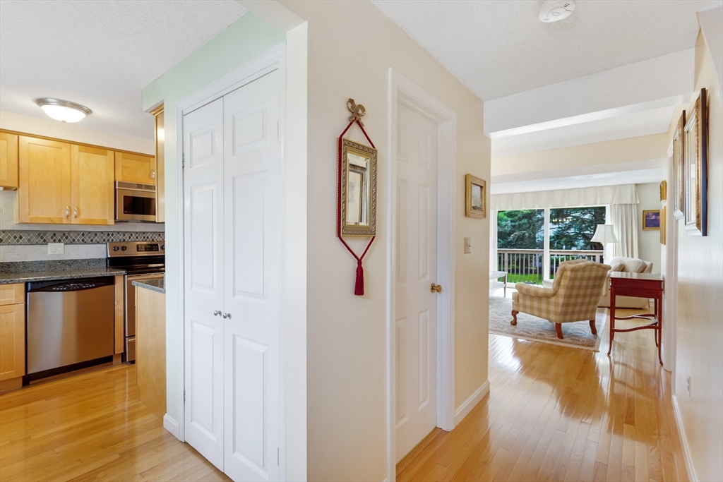 1607 Lewis O Gray Dr 1607