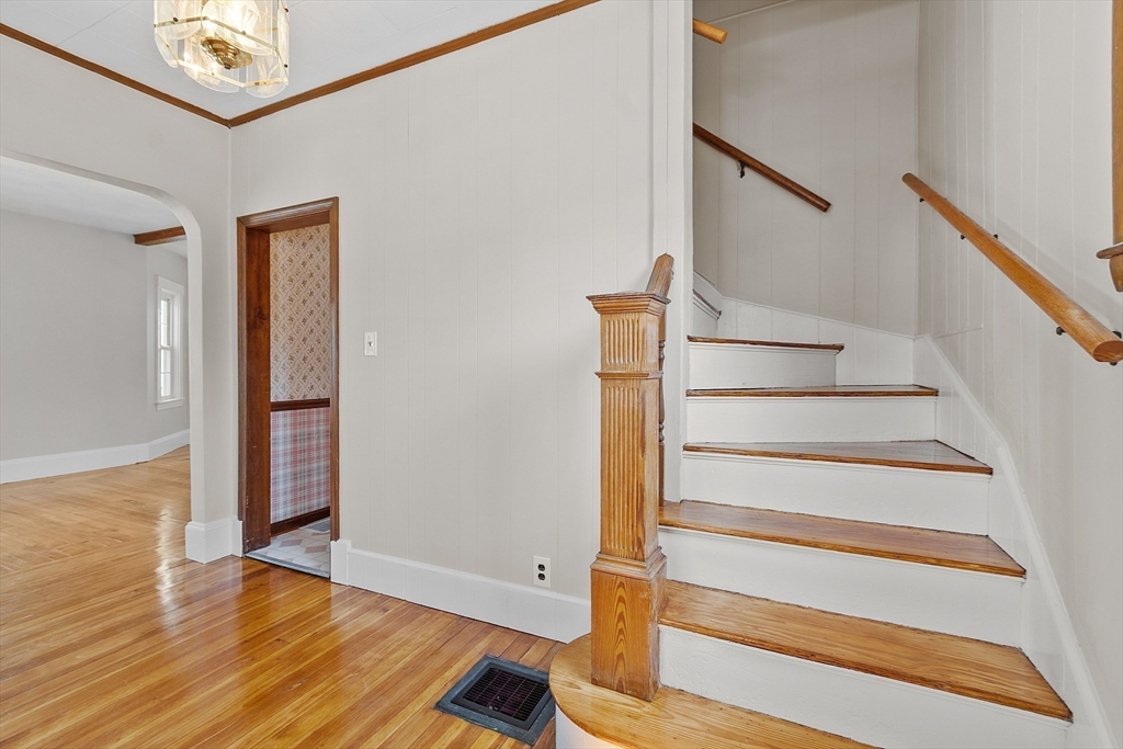 83 Wicklow Ave