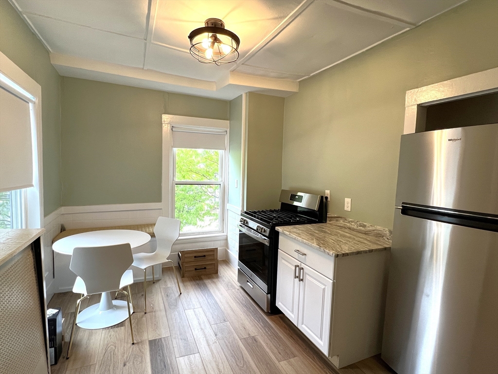513-517 Franklin St 517