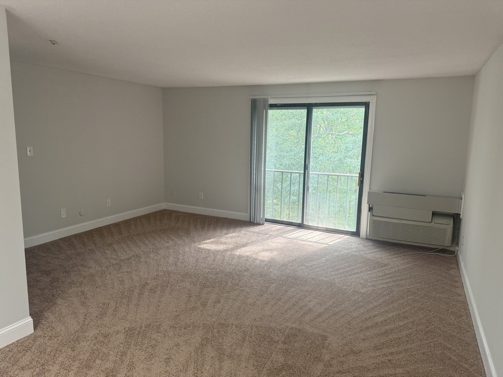 9 Village Hill Lane 24