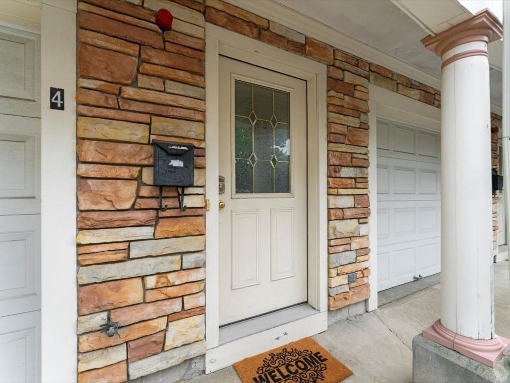 47 Chestnut St 4