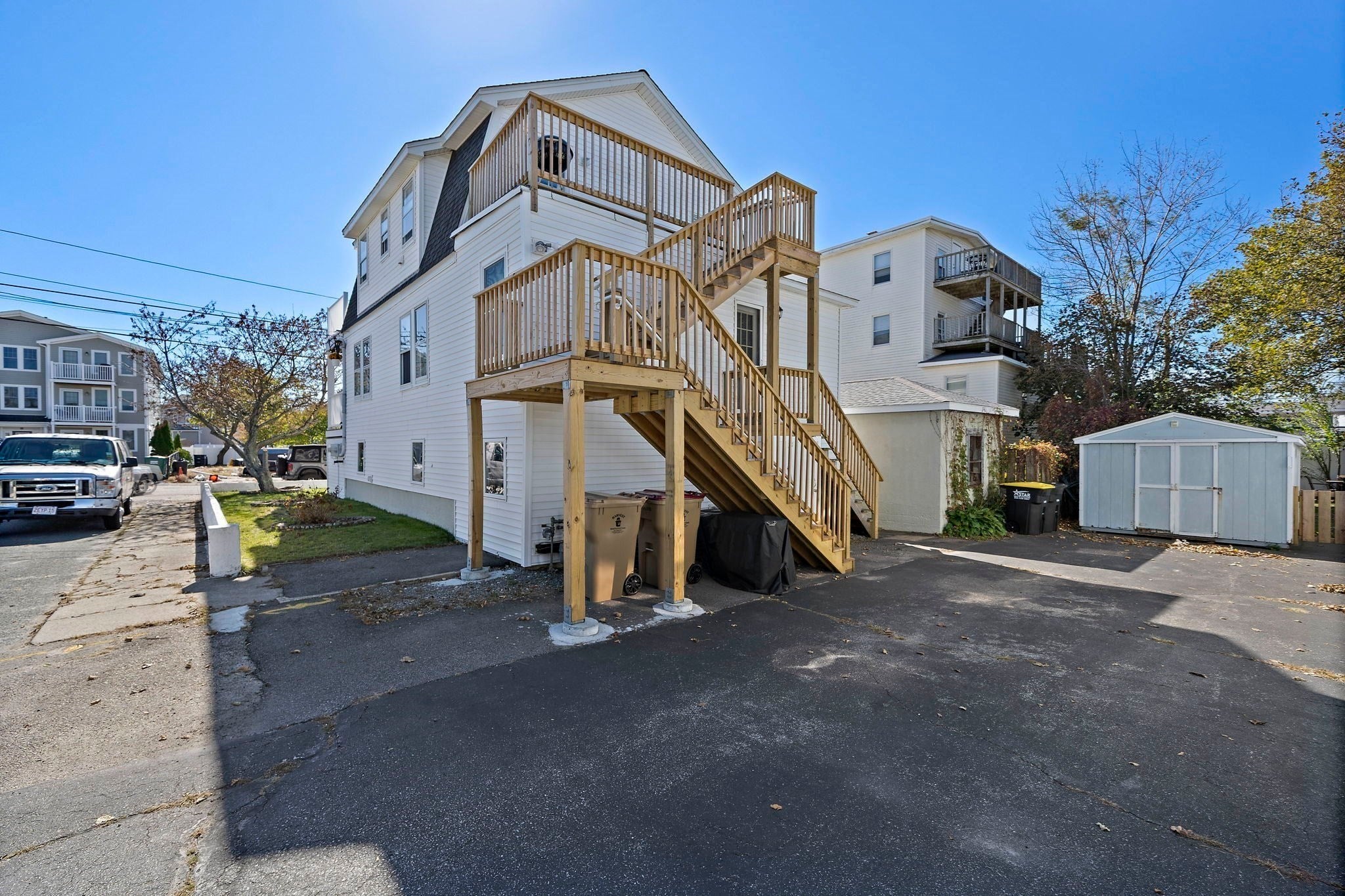 7 Malta St