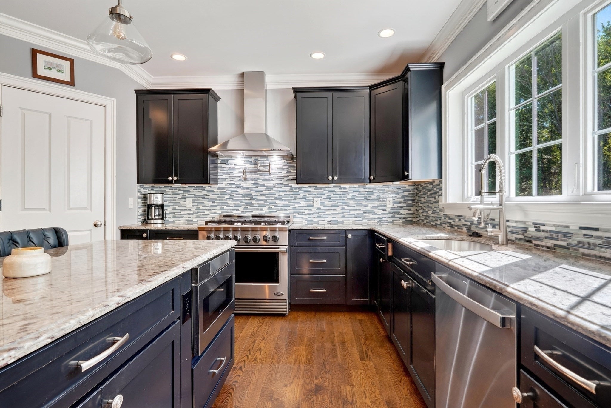 10 Dudley Rd, Bedford, MA Photo #8