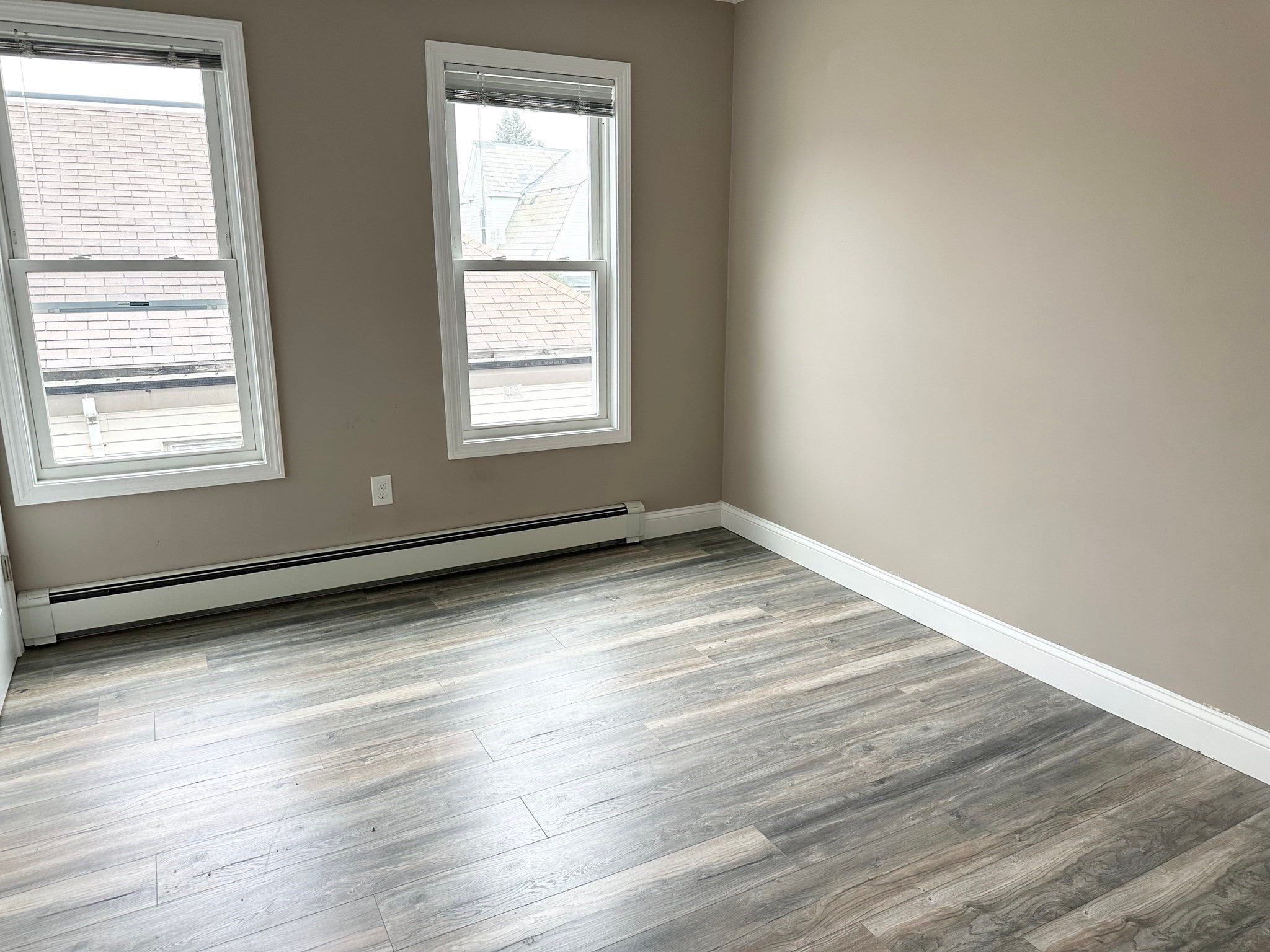 12-14 Vermont Ave #3, Somerville, MA Photo #8