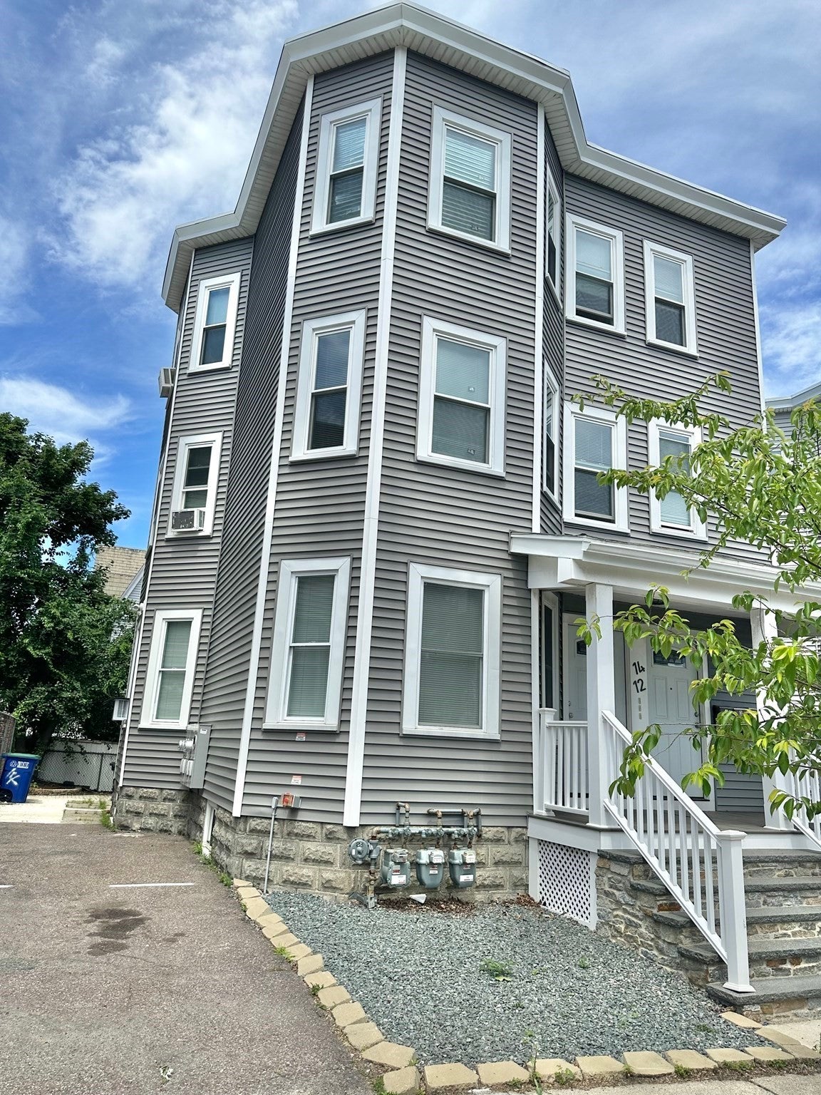 12-14 Vermont Ave #3, Somerville, MA Photo #1